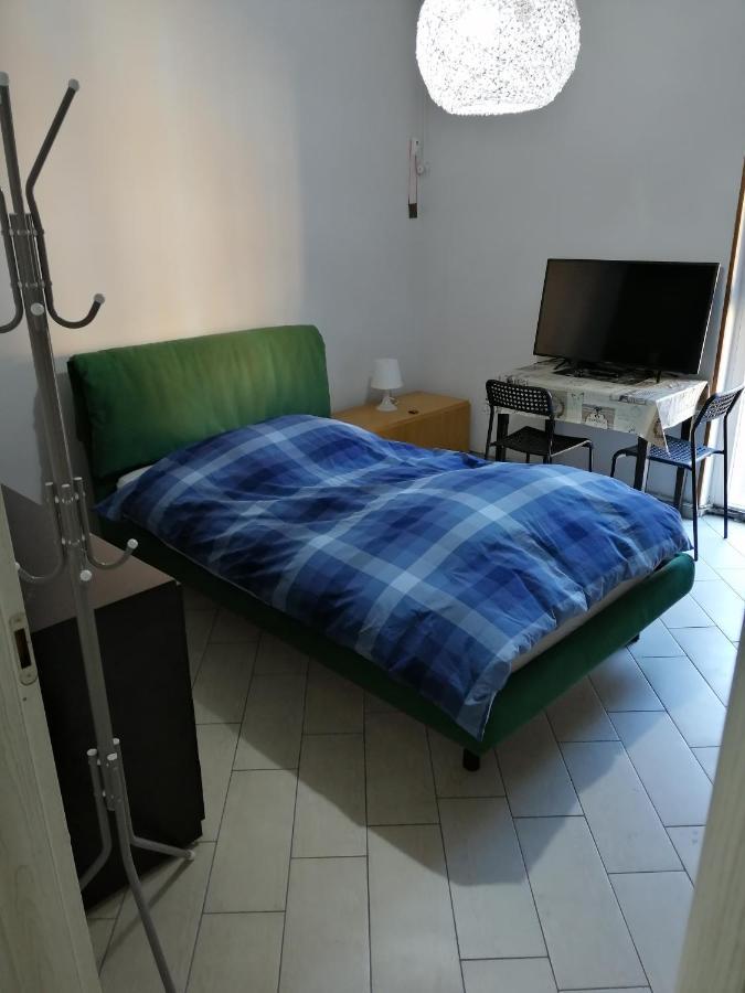 Emily'S Rooms "Villa Romana" Cir17067 Desenzano del Garda Exterior foto